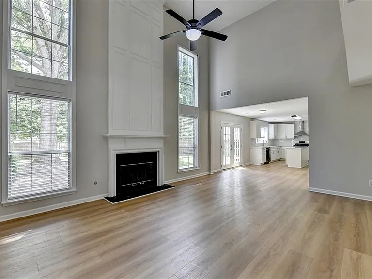 340 Waddington Trl — Photo 12