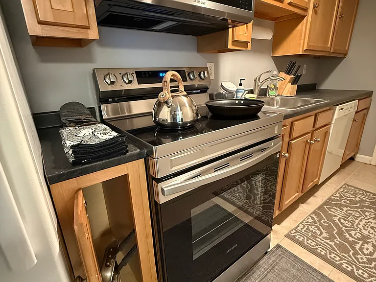 239 Kelton St #14 — Photo 12