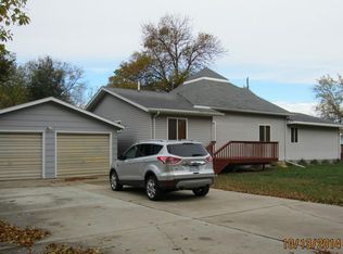 139 E Chicago St, Tabor, SD 57063