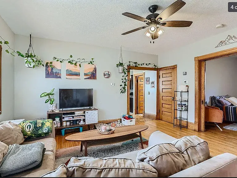 2406 Lincoln St NE — Photo 5