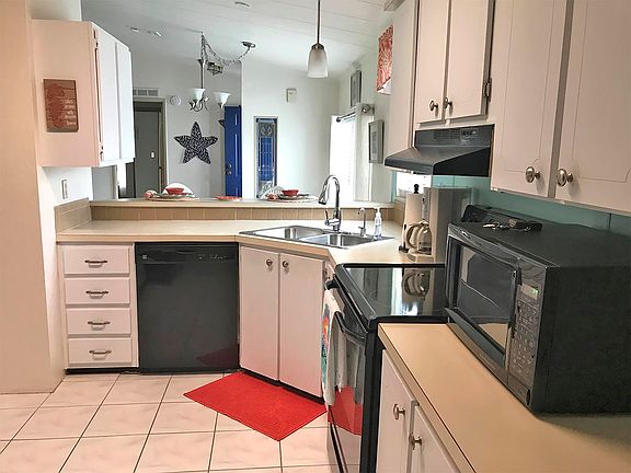 2nd image of 510 Catalina Dr #510