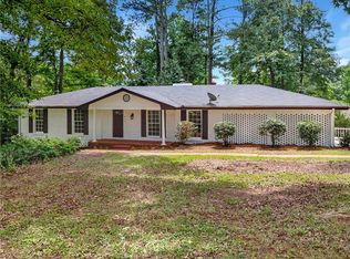 913 King Dr SE, Conyers, GA 30094