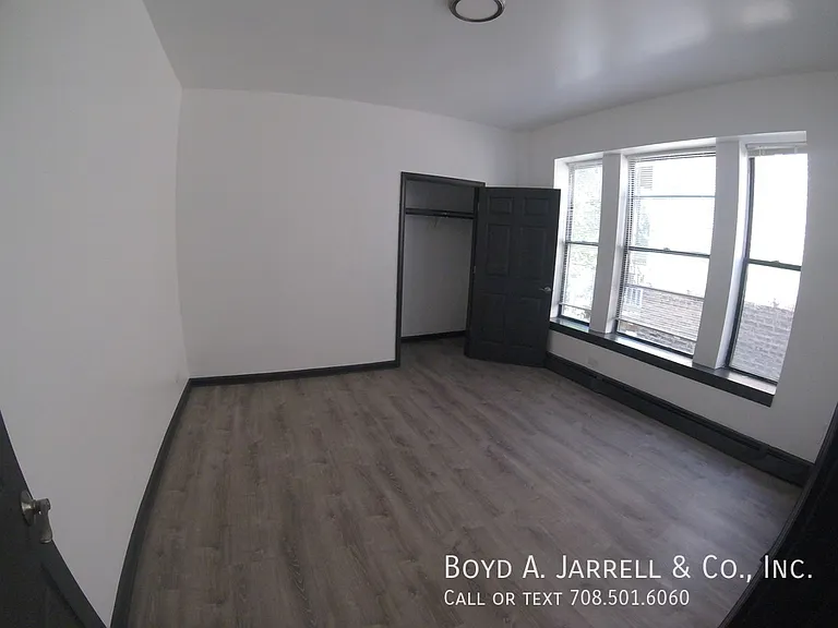 68 E 57th St — Photo 15