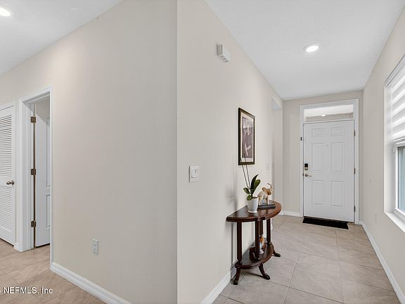 5th image of 367 CARYOTA Court