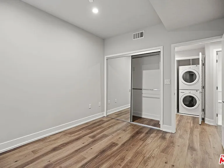 838 N Hudson Ave #101 — Photo 10