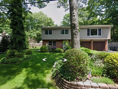 61 Pine Drive, Nesconset, NY, 11767