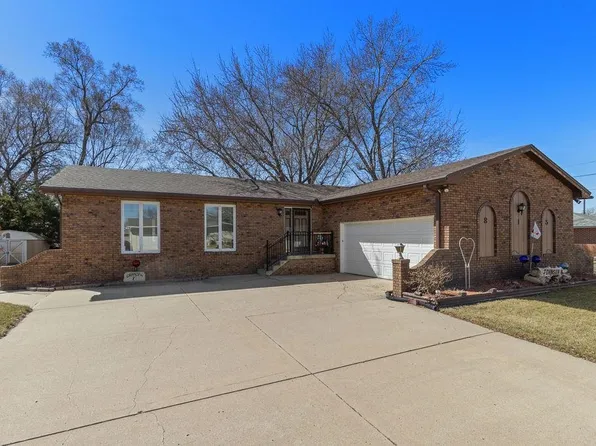 815 2nd St, Columbus, NE 68601