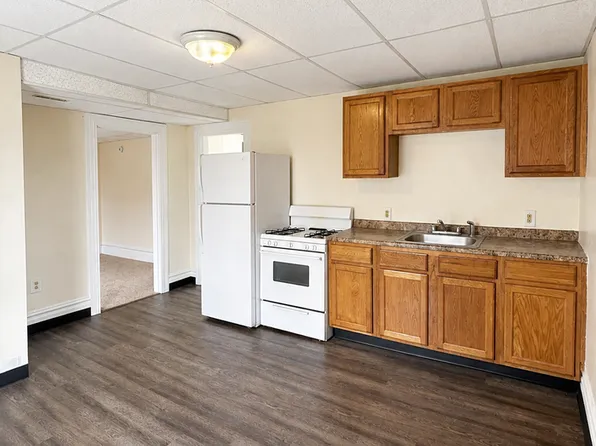 957 5th Ave #957, East Mc Keesport, PA 15035