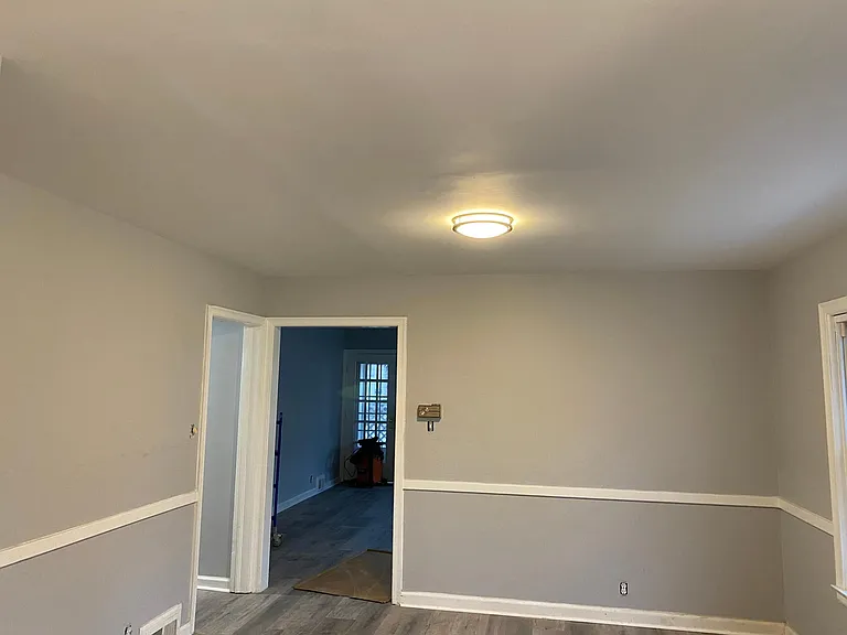 305 Radcliffe Rd — Photo 3