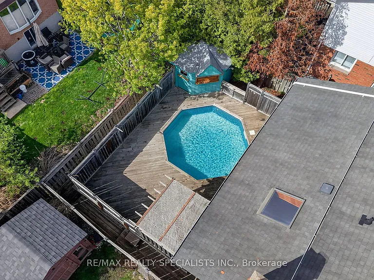 19 Longyear Dr — Photo 34