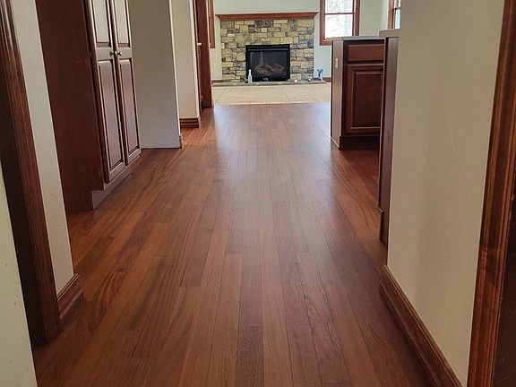 4th image of E1400 Stratton Lake Rd