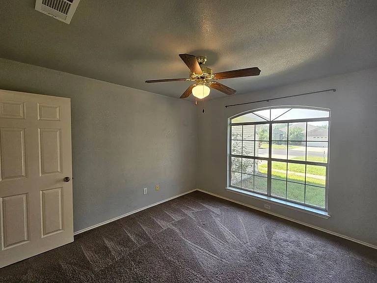 4507 Twin Oaks Cir — Photo 19