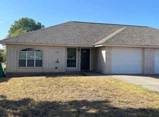 408 Wedgewood Dr, Stephenville, TX 76401