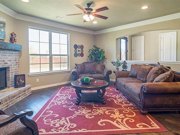 4th image of 217 Park Villa Ln