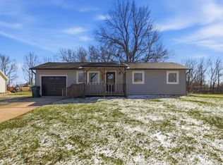 1917 Willow St #1919, Valley Falls, KS 66088
