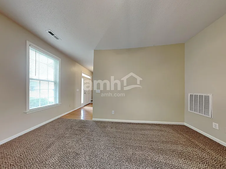 3691 Wood Cove Dr — Photo 7