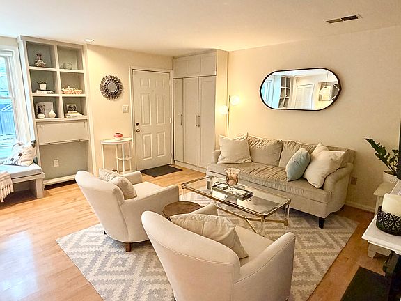 5th image of 1415 Oronoco St