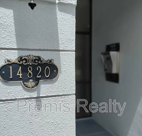 14820 Rue De Bayonne #1 — Photo 3