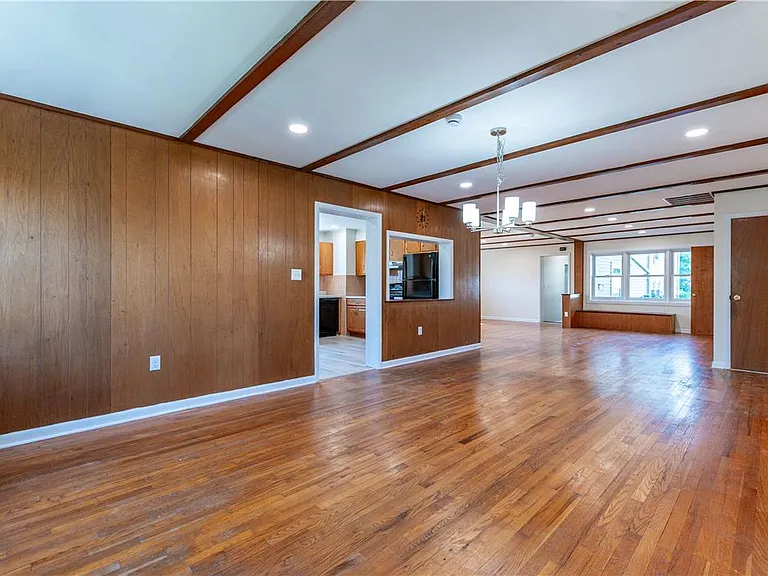 6350 Robin Ln — Photo 13
