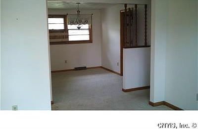 5th image of 4866 Thornwood Dr