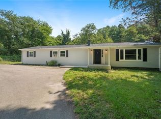 260 Woodville Alton Rd, Hope Valley, RI 02832