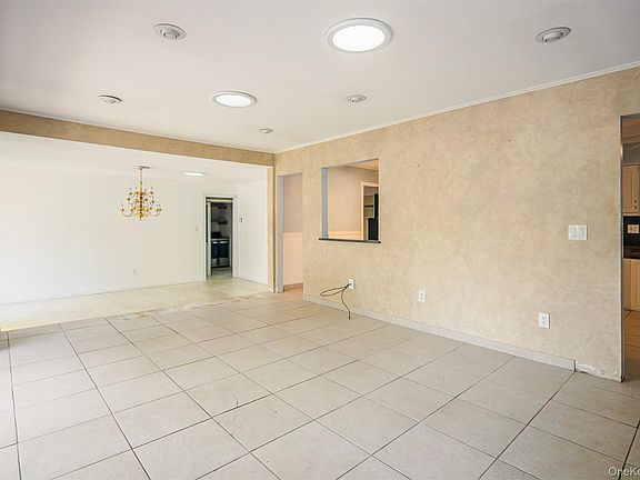 2nd image of 36 Schenk Drive