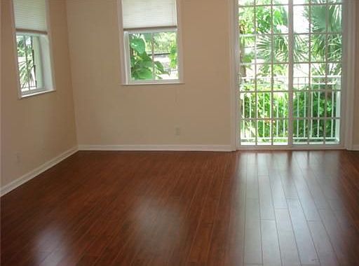 4th image of 505 W Campus Cir