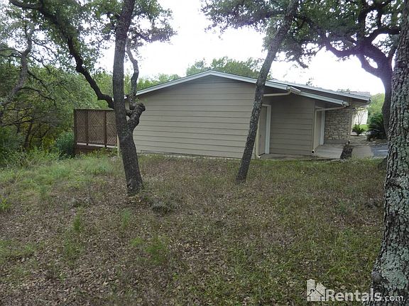 4th image of 408 Lakeway Dr