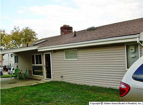 1st image of 208 Retford Ave