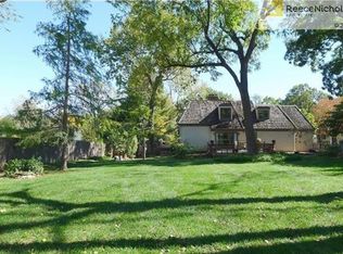 1300 W 94th Ct, Kansas City, MO 64114