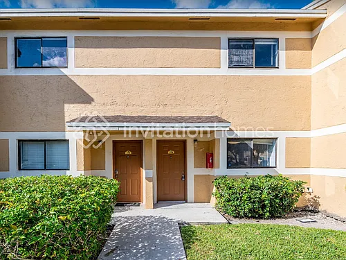 9489 Palm Cir N #9489 Photo 1 9489 Palm Cir N #9489 Photo 1