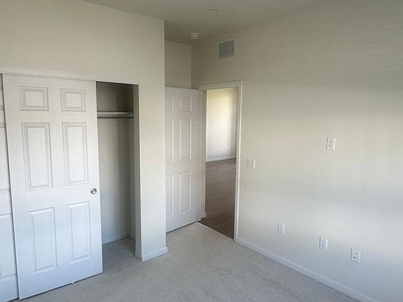 3rd image of 6153 N Ceylon St #208
