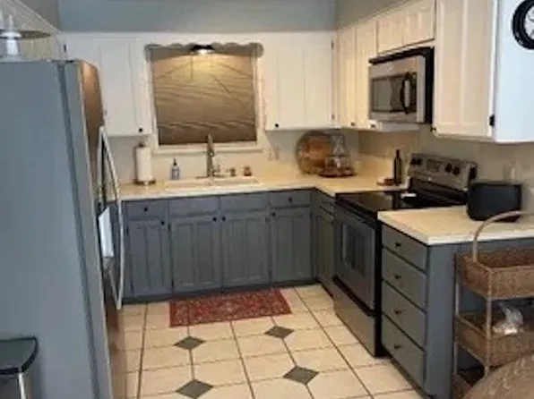 6424 Green Ridge Dr, Watauga, TX 76148