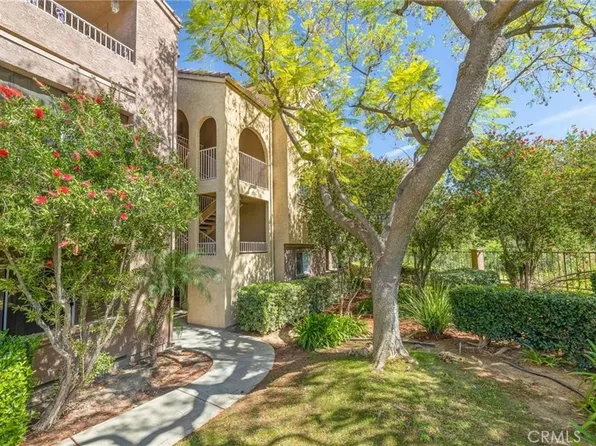 2500 San Gabriel Way Unit 302, Corona, CA 92882