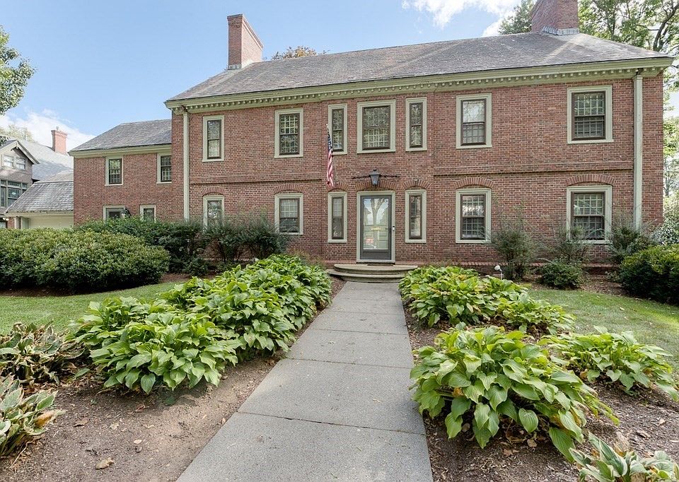 81 William St, Worcester, MA 01609 Zillow