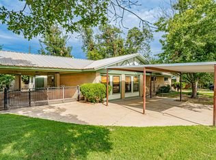 103 Blakeney St, Stephenville, TX 76401