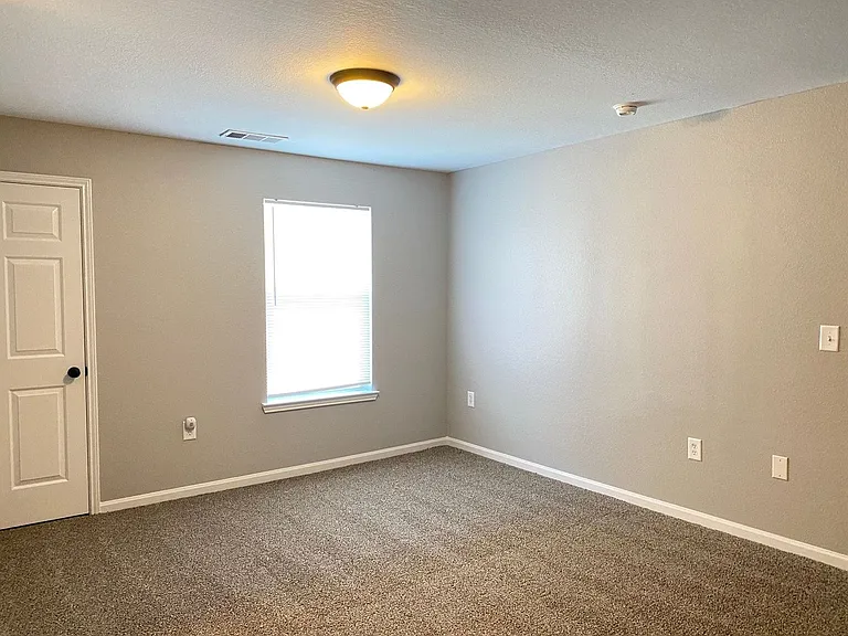2113-2119 Ringgold Ct — Photo 39