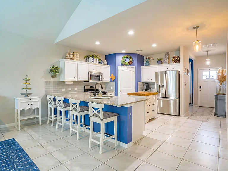 6613 Ranchito Dr — Photo 3