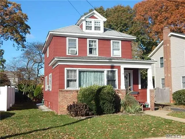 2727 Orchard St photo 1