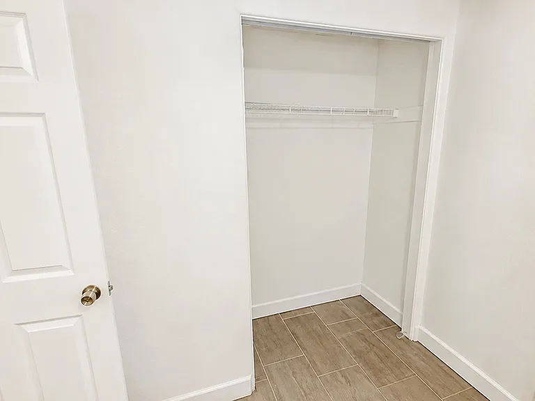 1408 E Muriel St — Photo 2