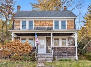 318 N Elm St, Wallingford, CT 06492