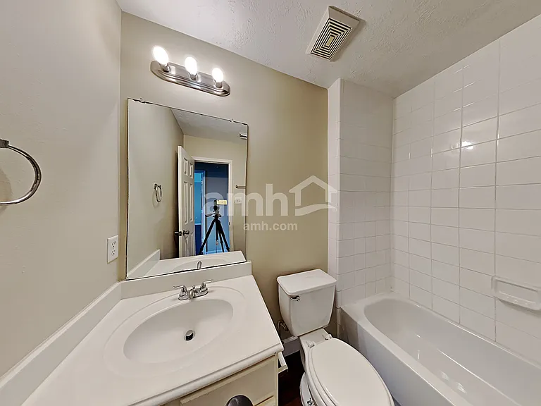 4002 Portman Glen Ln — Photo 15