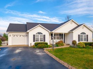 88 Cedarcrest Dr, Waynesboro, VA 22980