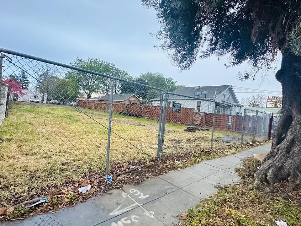 2nd image of 278 Grand Ave