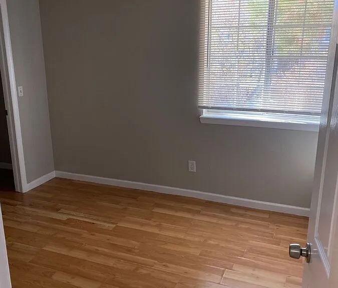 851 S Uravan Ct #B — Photo 7