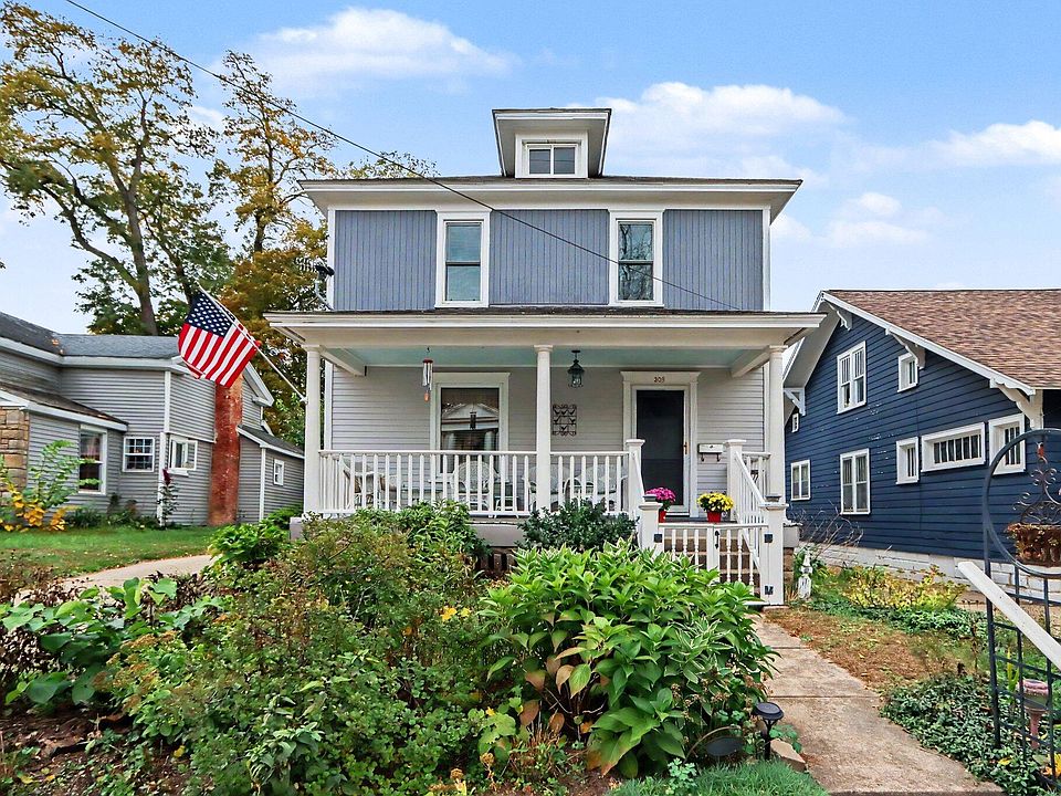 1st image of 309 River St