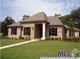 38044 Maple Ridge Dr, Prairieville, LA 70769