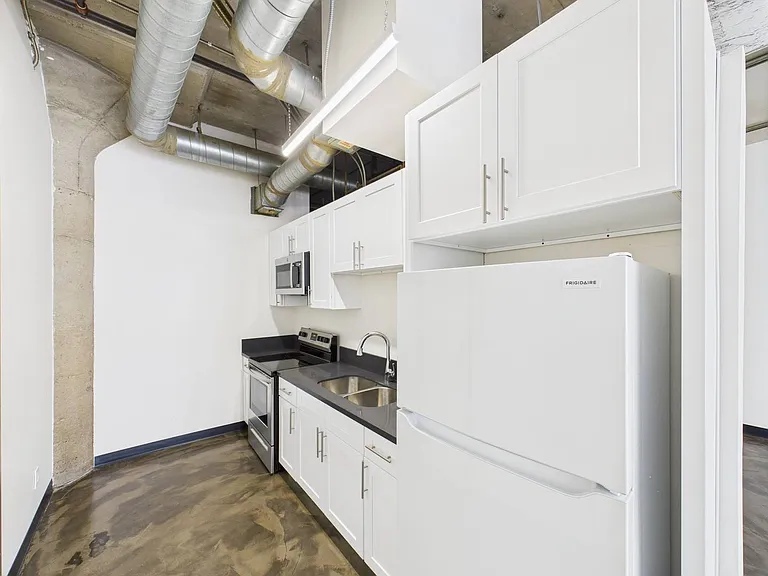 RiverFront live - Work Lofts — Photo 22