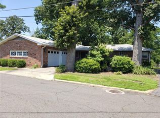 528 Oaklawn St, Hot Springs, AR 71913