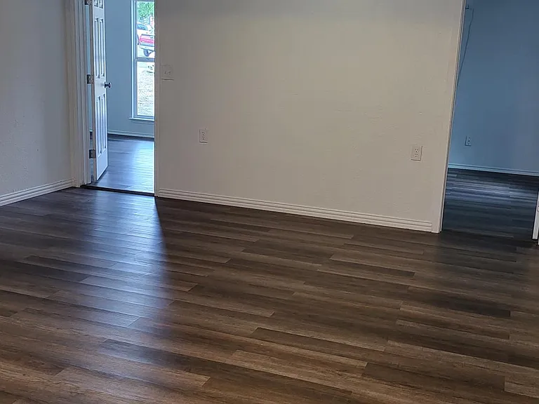 608 Vermont St — Photo 16